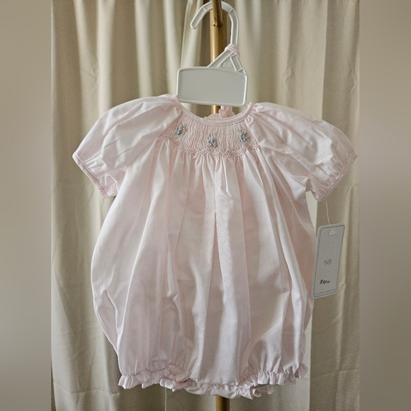 Petit Ami Pink Heirloom Novelty Smocked Bubble NB – New - Picture 2 of 4